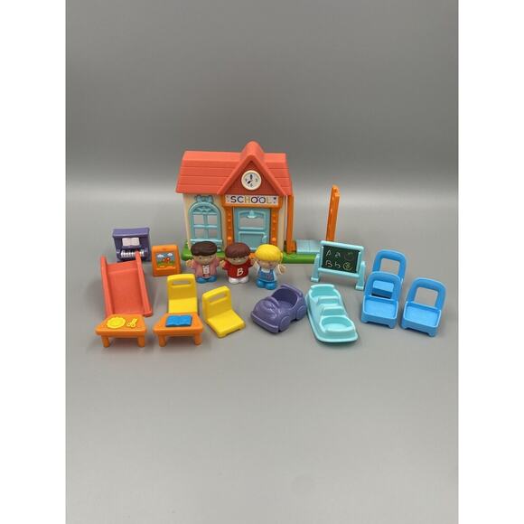 My First Moments Playset School Interactive Playgo Schoolhouse W/ 3 Figures - Picture 1 of 11
